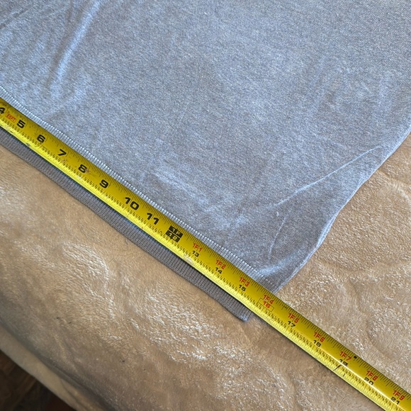 KNITTED TOPS BUNDLE - Picture 12 of 12